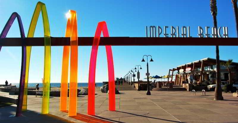 Super 8 By Wyndham San Diego/Imperial Beach Exterior photo